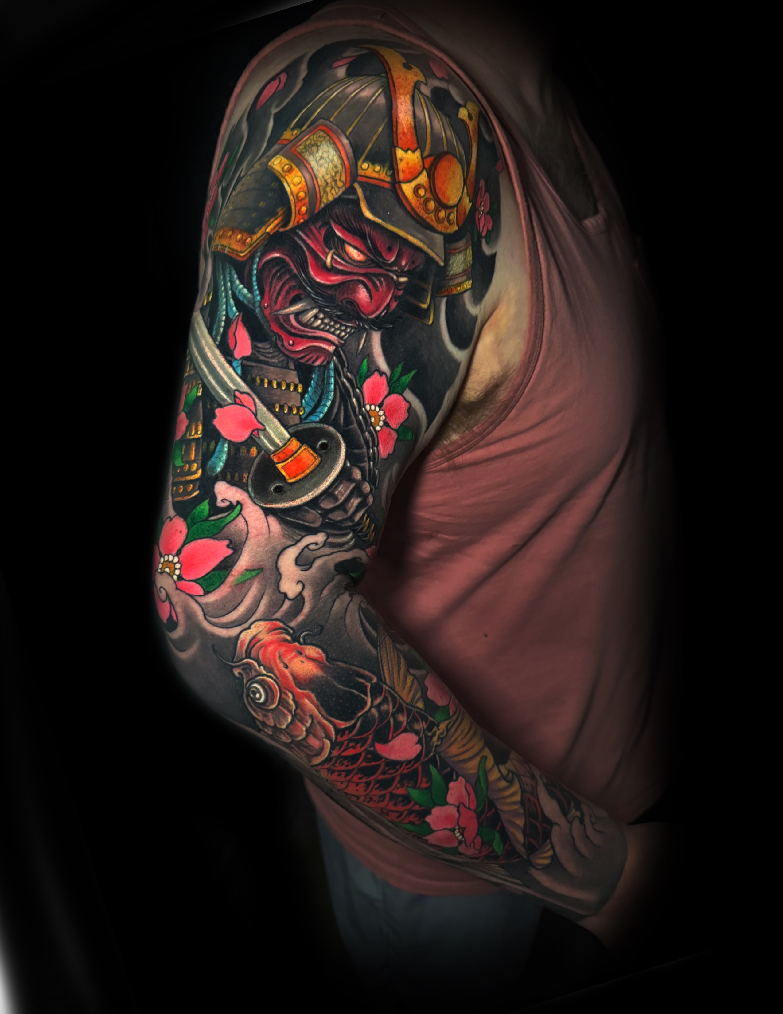 Japanese demon and floral sleeve by Flávio