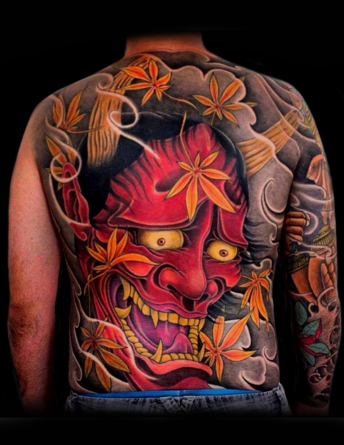 Japanese tiger and floral sleeve by Flávio
